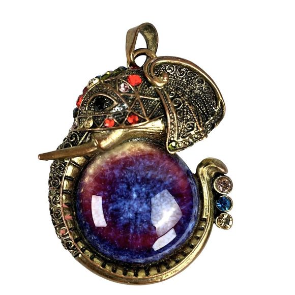 Vintage Gold & Resin Elephant Pendant For Necklace Purple Solar System Jewels - Picture 1 of 11